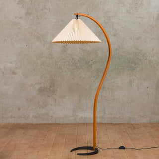Curved Wooden Floor Lamp